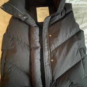 Aritzia cloud puff Vest